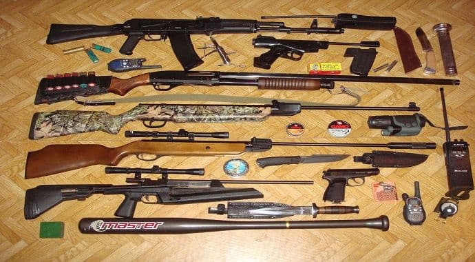 Kod Nikšićana pronađen arsenal oružja kao da se spremaju za rat Kod Nikšićana pronađen arsenal oružja kao da se spremaju za rat