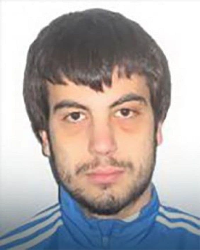 Ako prepoznate ovog čovjeka, javite se policiji! Ako prepoznate ovog čovjeka, javite se policiji!