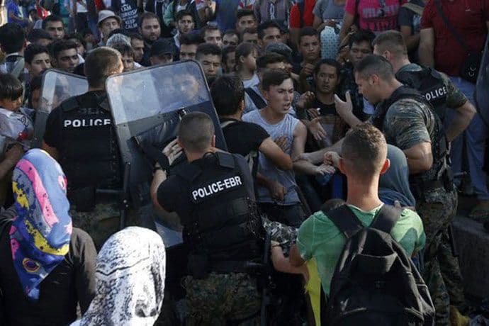 Migranti tužili Makedoniju zbog protjerivanja Migranti tužili Makedoniju zbog protjerivanja