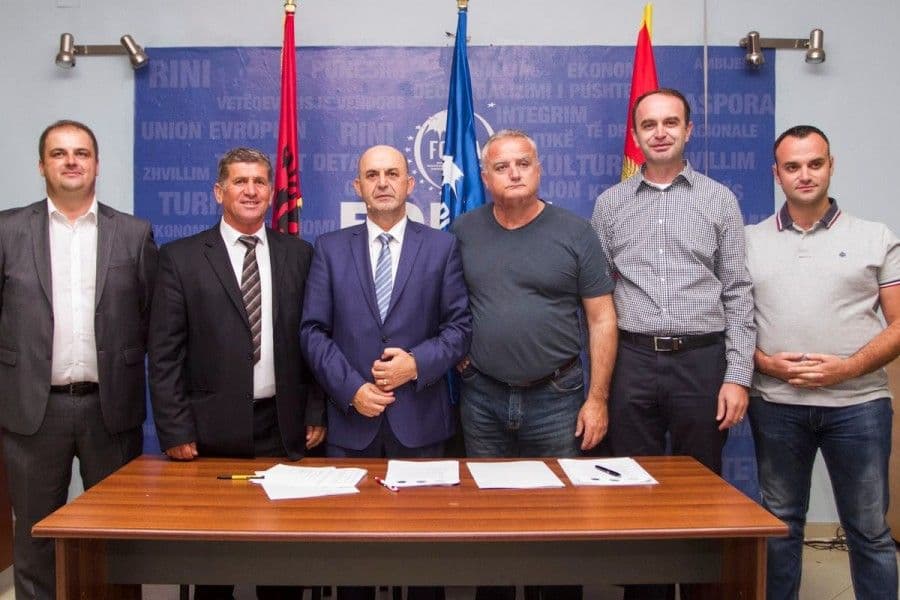 Albanske partije dogovorile koaliciju Albanske partije dogovorile koaliciju