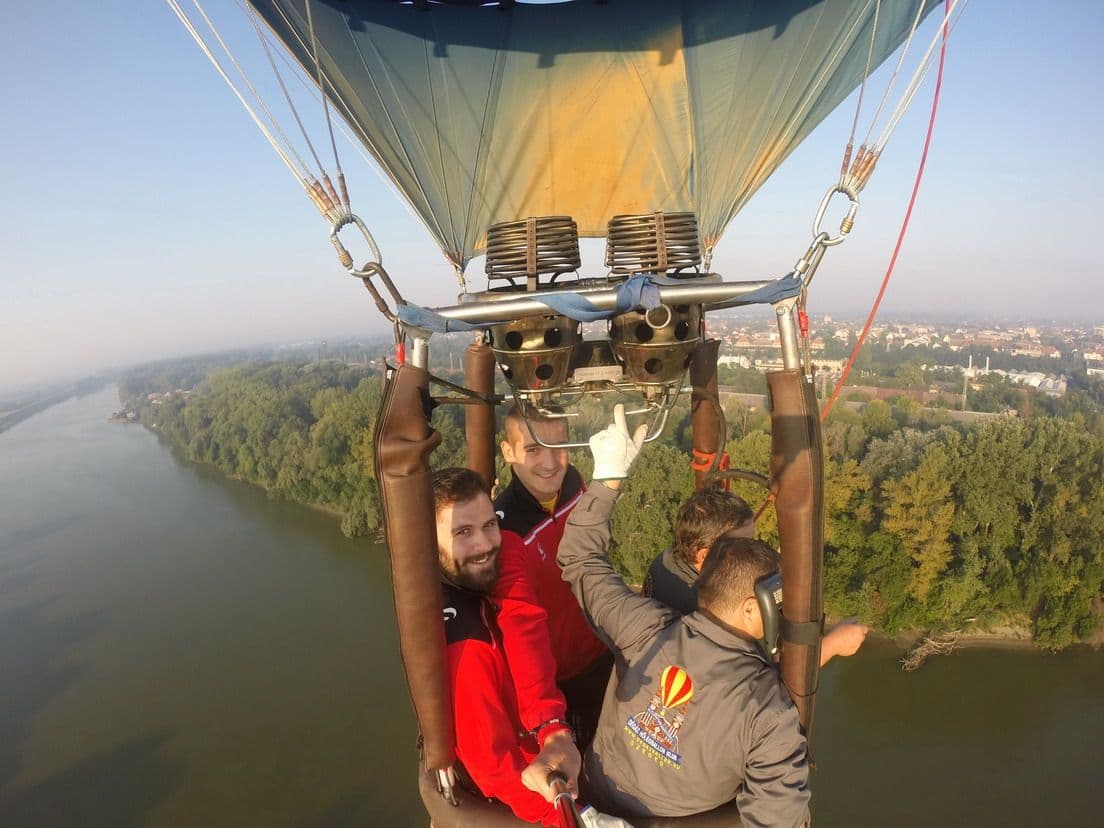 Podgorički balonari na tradicionalnom balonarskom kupu u Mađarskoj Podgorički balonari na tradicionalnom balonarskom kupu u Mađarskoj