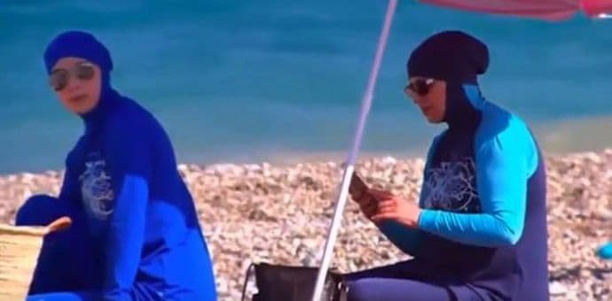 Novi burkini skandal u Francuskoj: Muslimanku otjerali sa plaže Novi burkini skandal u Francuskoj: Muslimanku otjerali sa plaže