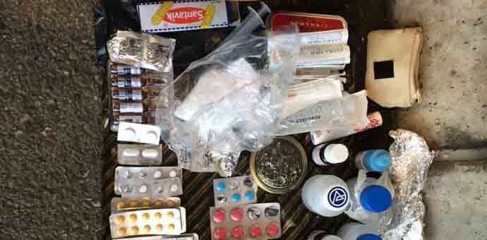 Carinski i policijski službenici na GP Božaj spriječili šverc droge Carinski i policijski službenici na GP Božaj spriječili šverc droge