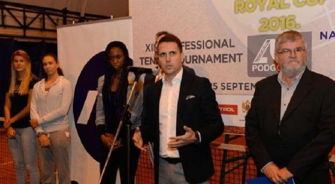 Zamjenik gradonačelnika Časlav Vešović svečano otvorio "Royal cup 2016" Zamjenik gradonačelnika Časlav Vešović svečano otvorio "Royal cup 2016"