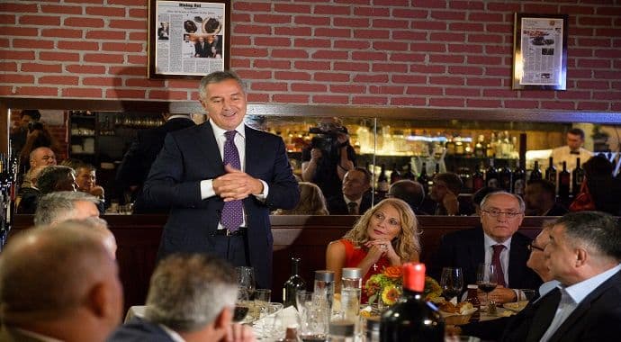 Đukanović se sastao u Njujorku sa crnogorskim iseljenicima Đukanović se sastao u Njujorku sa crnogorskim iseljenicima