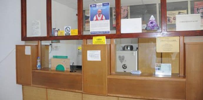 Uhapšeni osumnjičeni za krađu 6.000 eura iz pošte u Nikšiću Uhapšeni osumnjičeni za krađu 6.000 eura iz pošte u Nikšiću