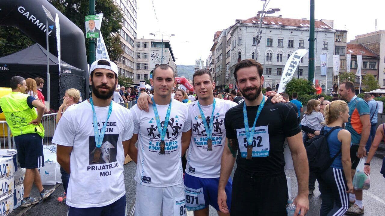 Podgoričani učestvovali na maratonu u Sarajevu Podgoričani učestvovali na maratonu u Sarajevu