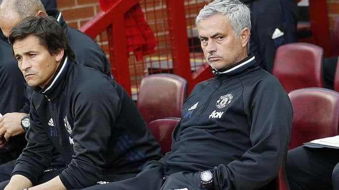 Murinjo stavlja osmoricu igrača na transfer listu Murinjo stavlja osmoricu igrača na transfer listu