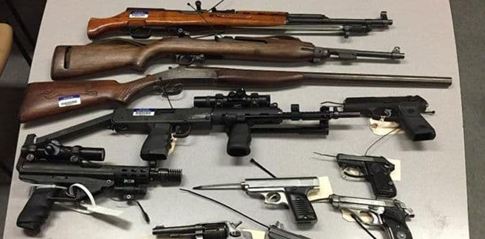 Vučelić priznao da je krijumčario oružje Vučelić priznao da je krijumčario oružje