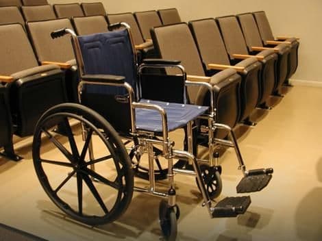 Proveo 43 godine u kolicima zbog pogrešne dijagnoze Proveo 43 godine u kolicima zbog pogrešne dijagnoze