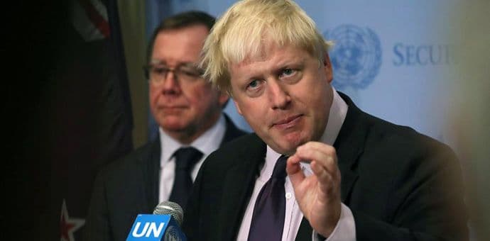 Džonson: Putin ne da drži Asadu revolver, on iz njega puca Džonson: Putin ne da drži Asadu revolver, on iz njega puca