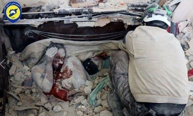 Alep: Otac i sin pronađeni mrtvi ispod ruševina Alep: Otac i sin pronađeni mrtvi ispod ruševina