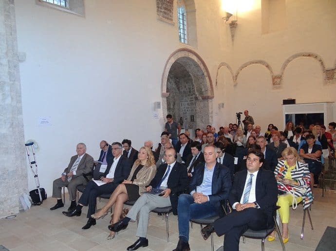 Renomirani naučnici iz Crne Gore, Italije i San Marina danas u Kotoru Renomirani naučnici iz Crne Gore, Italije i San Marina danas u Kotoru