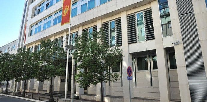 Dogovorili sa sindikatima: Vlada predložila odgađanje zamrzavanja minulog rada Dogovorili sa sindikatima: Vlada predložila odgađanje zamrzavanja minulog rada