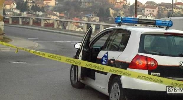 Sarajevo: Bačena bomba na porodičnu kuću, uhapšene dvije osobe Sarajevo: Bačena bomba na porodičnu kuću, uhapšene dvije osobe