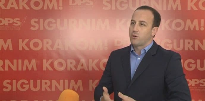 Nikolić: Kampanja "svi protiv jednog" dokaz inferiornosti opozicije Nikolić: Kampanja "svi protiv jednog" dokaz inferiornosti opozicije