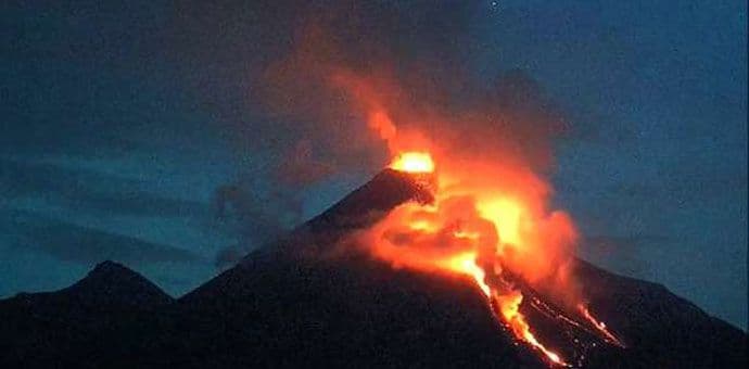 Proradio "Ognjeni vulkan" u Meksiku, stotine evakuisane Proradio "Ognjeni vulkan" u Meksiku, stotine evakuisane
