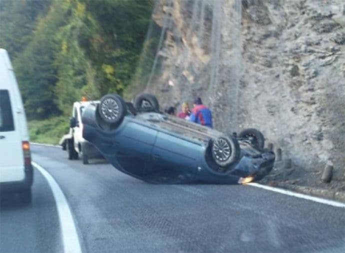 Uprkos apelima: I juče nastavljena serija udesa (FOTO) Uprkos apelima: I juče nastavljena serija udesa (FOTO)