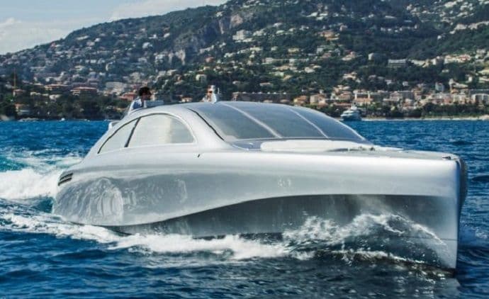 Samo za 10 sretnika: Mercedes predstavio luksuznu jahtu Samo za 10 sretnika: Mercedes predstavio luksuznu jahtu