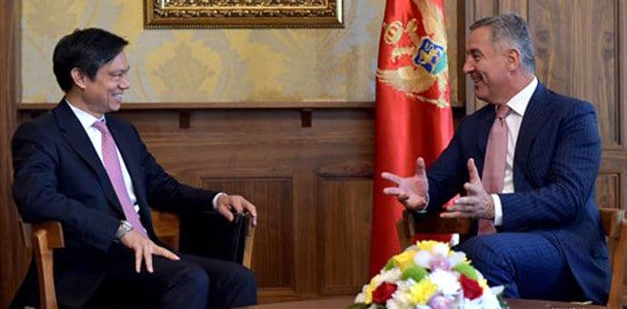 Đukanović-Hojt Ji: Vlada Crne Gore zavrijedila poštovanje u regionu Đukanović-Hojt Ji: Vlada Crne Gore zavrijedila poštovanje u regionu