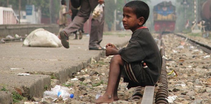 Petina djece država u razvoju živi u ekstremnom siromaštvu Petina djece država u razvoju živi u ekstremnom siromaštvu