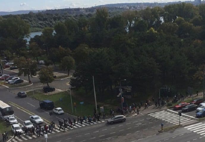 Protest u Beogradu: Stotine migranata napravilo haos Protest u Beogradu: Stotine migranata napravilo haos