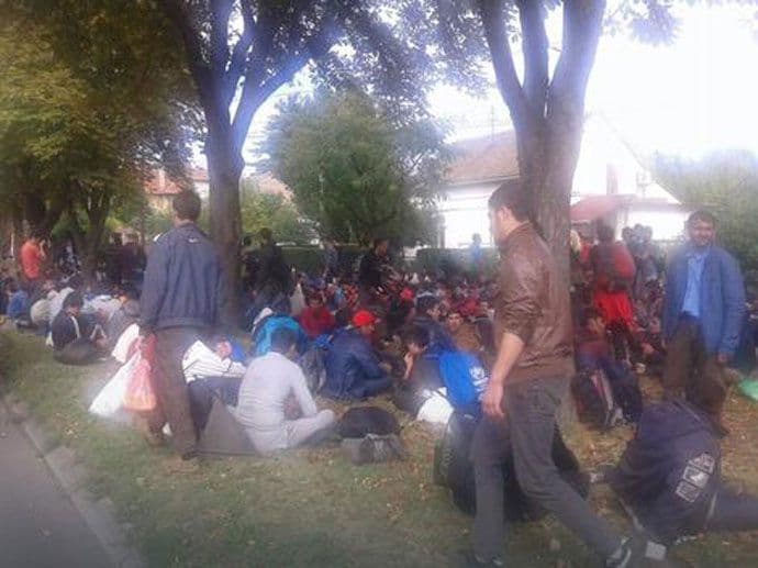 Migranti prave haos u Beogradu Migranti prave haos u Beogradu