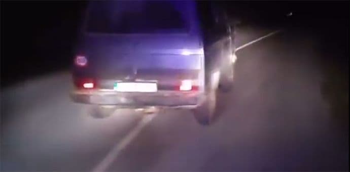 NESAVJESNOST NA DJELU: Nije dopustio Hitnoj da ga pretekne (Video) NESAVJESNOST NA DJELU: Nije dopustio Hitnoj da ga pretekne (Video)