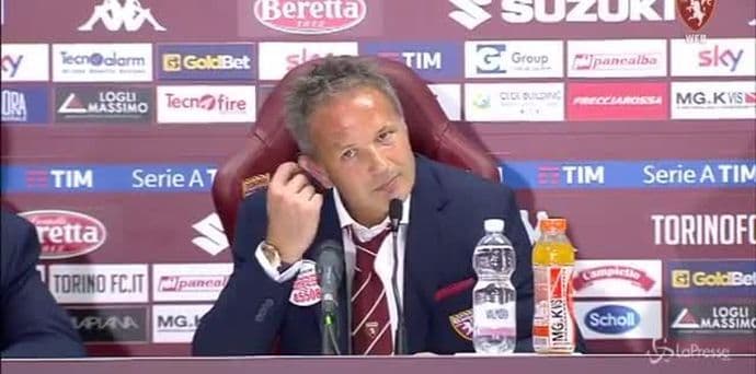 VIDEO: Mihajlović odgovorom oduševio novinare VIDEO: Mihajlović odgovorom oduševio novinare