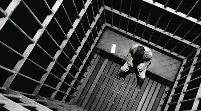 NjEMAČKA U ŠOKU: Sina držali 30 godina u podrumu NjEMAČKA U ŠOKU: Sina držali 30 godina u podrumu