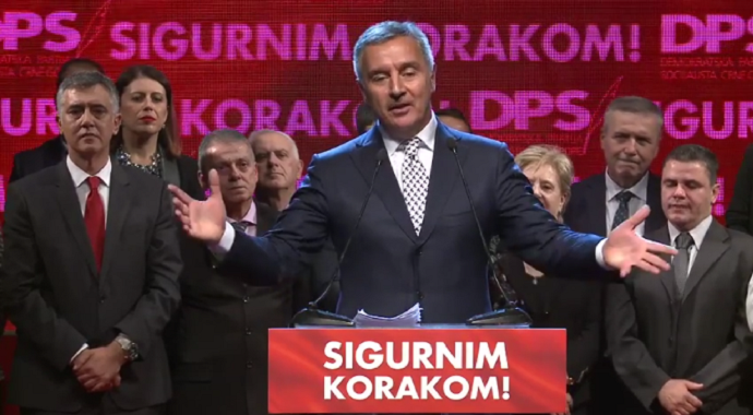 Đukanović ''Sigurnim korakom'' u Kotoru: Na ovim izborima se brane država, čast, sloboda Đukanović ''Sigurnim korakom'' u Kotoru: Na ovim izborima se brane država, čast, sloboda