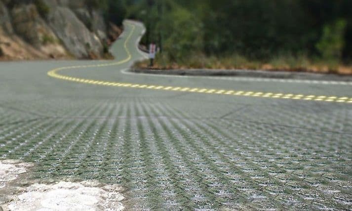 Amerikanci testiraju solarni kolovoz koji topi snijeg i led Amerikanci testiraju solarni kolovoz koji topi snijeg i led