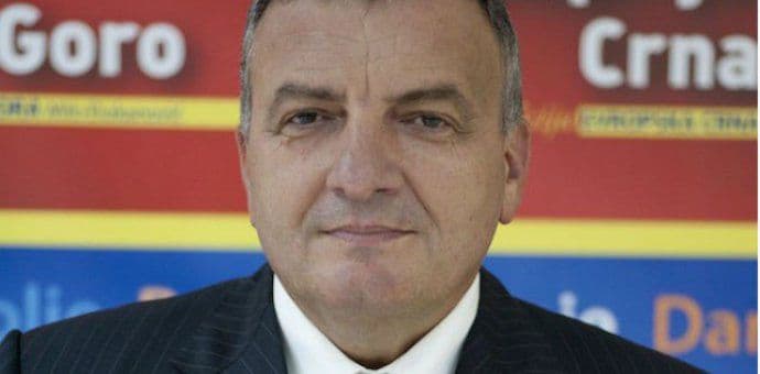 Vuletić: Medojević laže, založio bi i građane i državu za tuđe interese Vuletić: Medojević laže, založio bi i građane i državu za tuđe interese