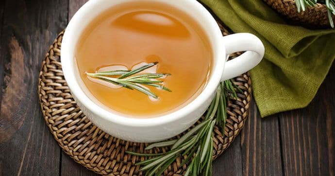 Ruzmarin, mediteranski začin koji čuva zdravlje Ruzmarin, mediteranski začin koji čuva zdravlje