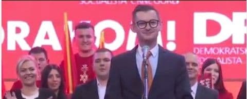 Kasumović na konvenciji DPS-a: Znam da ćete napraviti pametan izbor (VIDEO) Kasumović na konvenciji DPS-a: Znam da ćete napraviti pametan izbor (VIDEO)
