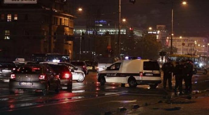 Usmrtio dvije djevojke: Policija u Sarajevu traga za vozačem “golfa” Usmrtio dvije djevojke: Policija u Sarajevu traga za vozačem “golfa”
