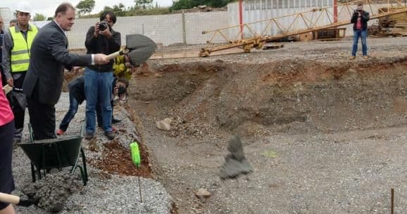 Postavljen kamen temeljac za treću zgradu penzionera (FOTO, VIDEO) Postavljen kamen temeljac za treću zgradu penzionera (FOTO, VIDEO)