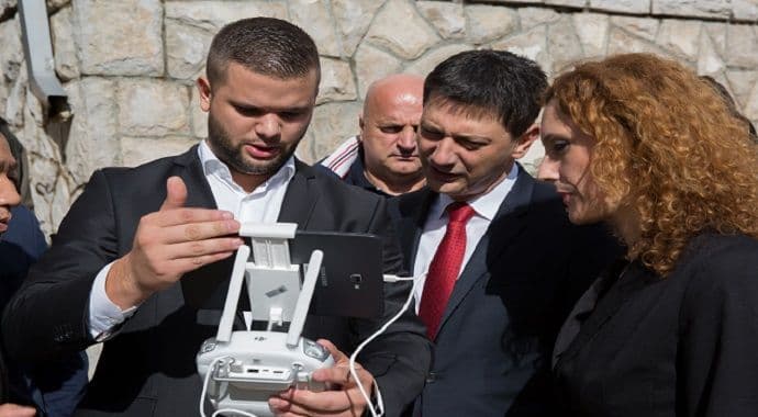 Pajović: Dronovima na efikasan način štitimo nacionalne parkove Pajović: Dronovima na efikasan način štitimo nacionalne parkove