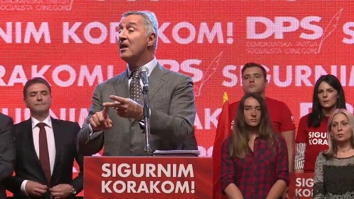 Đukanović u Tuzima: Malesija je na strani evropske i prosperitetne Crne Gore (VIDEO) Đukanović u Tuzima: Malesija je na strani evropske i prosperitetne Crne Gore (VIDEO)