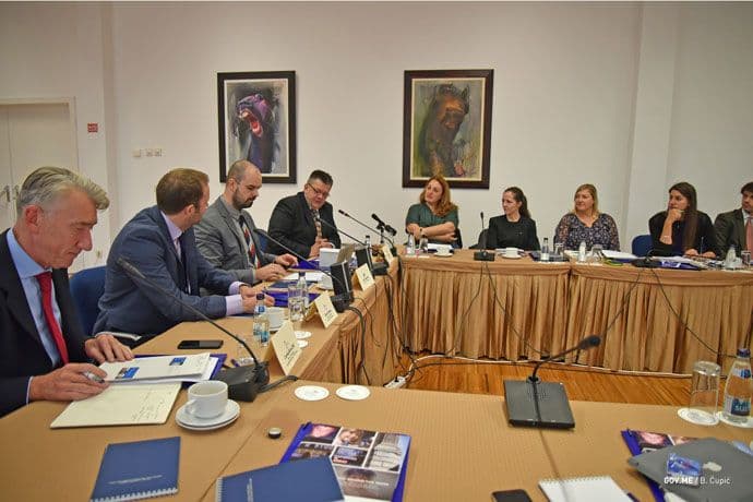 Britanski eksperti održali u Budvi prvu Međunarodnu akademiju za komunikacije Britanski eksperti održali u Budvi prvu Međunarodnu akademiju za komunikacije