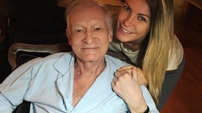 Hefner teško bolestan: Ima 40 kila i ne može hodati Hefner teško bolestan: Ima 40 kila i ne može hodati