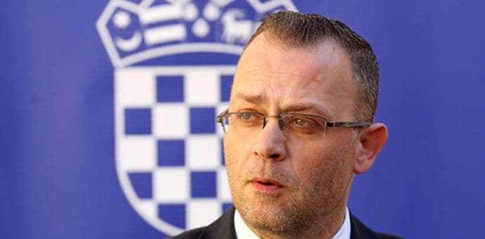 Hasanbegović: Ostajem vjeran Bogu i narodu Hasanbegović: Ostajem vjeran Bogu i narodu