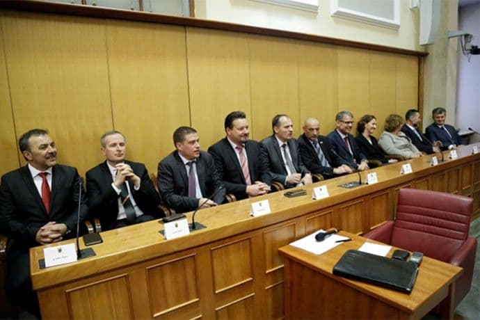 Hrvatska vlada po broju ministara rekorder u EU Hrvatska vlada po broju ministara rekorder u EU