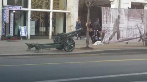 Topovi na ulicama Beograda Topovi na ulicama Beograda