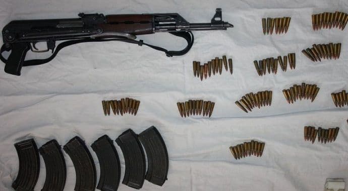 Policija od Nikšićanina oduzela automatsku pušku i municiju Policija od Nikšićanina oduzela automatsku pušku i municiju