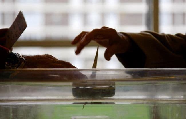 Poništeni izbori na dva glasačka mjesta u Ulcinju Poništeni izbori na dva glasačka mjesta u Ulcinju