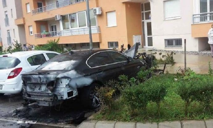 Zapaljen još jedan automobil u Baru Zapaljen još jedan automobil u Baru