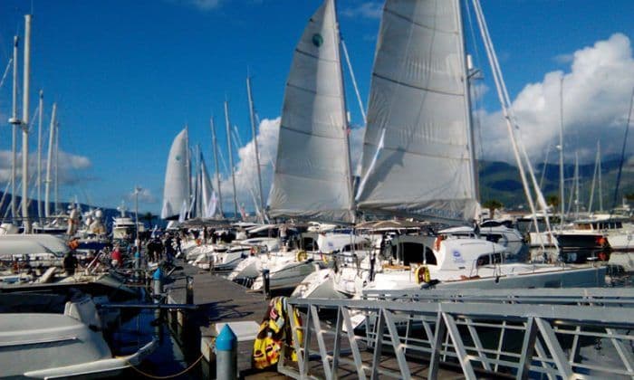 Diplomate, političari, investitori na 4. Diplomatskoj regati zalivom Boke Diplomate, političari, investitori na 4. Diplomatskoj regati zalivom Boke