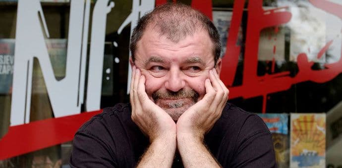 Ahmed BURIĆ: U kulturi lažnog spektakla novine služe za čišćenje izloga Ahmed BURIĆ: U kulturi lažnog spektakla novine služe za čišćenje izloga