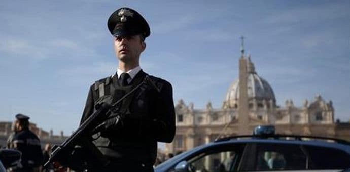 Italija: Razbijen lanac krijumčarenja ljudima Italija: Razbijen lanac krijumčarenja ljudima